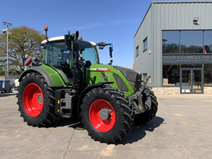 รถแทรกเตอร์ Fendt 722 Vario มือหนึ่ง/มือสอง เครื่องยนต์ Deutz เกียร์อัตโนมัติ สำหรับขาย - Product Image 3