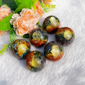 Vente en gros lot de 7 chakras sphère d'orgone jaune boule de pierres précieuses naturelles guérison orgonite copeaux de quartz pierres décoratives pour la maison pierres précieuses en vrac - Product Image 4
