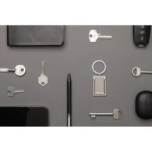 Porte-clés en métal durable avec support de téléphone, gadgets écologiques RCS - Product Image 2