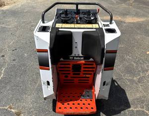 Mini chargeuse sur chenilles BOBCAT MT100 à vendre - Product Image 6