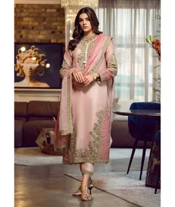 Dernières femmes portent des robes de travail à broderie lourde style pakistanais et indien Salwar Kameez robe trois pièces pour mariage