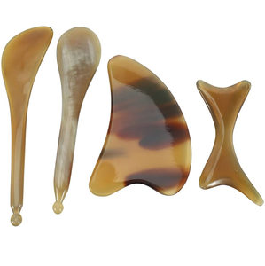 Look naturel Corne de buffle Outil de grattage Gua sha de qualité médicale à main Outils de levage de massage à des coûts raisonnables - Product Image 6