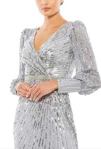 ชุดราตรีทรงตรงแบบผูกคอ แขนสั้น คอวี ยาวกรอมพื้น ประดับมุก ปักเลื่อม งานปักมือ สำหรับงานพรอมหรืองานเลี้ยงตอนเย็น - Product Image 2