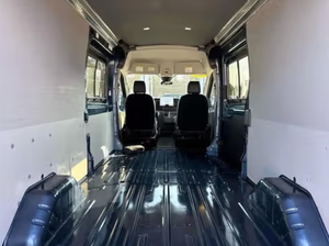 1FTBW9CK9PKA20593 2023 ETransit Fourgon utilitaire électrique à batterie, toit moyen - Product Image 2