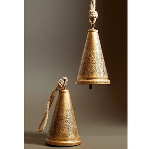 Golden Jingle Bell Ornament Alta calidad Más vendido en una sola cuerda Colgando Navidad Usado Jingle Bells - Product Image 2