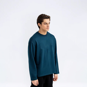 Wholesale Custom Logo Men's <b>Plain</b> <b>Sweatshirt</b> Long Sleeve Cotton Crew Neck for Winter ODM Supply Clothing Manufacturer - Product Image 3