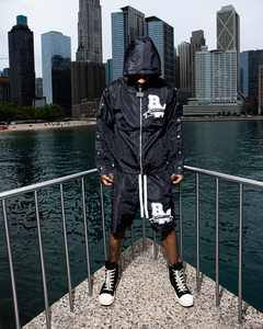 Logo personnalisé Ensemble coupe-vent deux pièces pour hommes Veste légère et short pour streetwear - Product Image 6