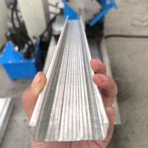 Máquina formadora de rollos de quilla de ángulo de acero, máquina formadora de canales y pernos de Marco C/<span class=keywords><strong>U</strong></span>/T/M perforada de alta precisión - Product Image 6