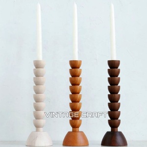 Portavelas de madera de acacia hecho a mano con diseño grabado estilo antiguo hecho en La India - Product Image 2