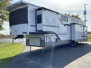 Nouveau 2025 F-o-r-e-s-t R-i-v-e-r W-i-l-d-w-o-o-d H-e-r-i-t-a-g-e G-l-e-n R-O-O-S-T43 - Product Image 4