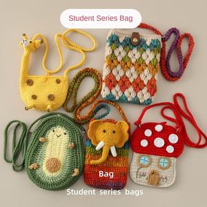 Sac de voyage décontracté en crochet pour jeunes, série étudiante, tissé à la main, motif éléphant de dessin animé, idéal pour les séances photo de rue, tendance - Product Image 6