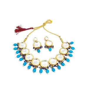 Conjunto de Joyería Fina Blug, Collar de Una Sola Capa con Kundan y Pendientes, Chapado en Oro de 24K, Acero Inoxidable y Cobre para Bodas - Product Image 4