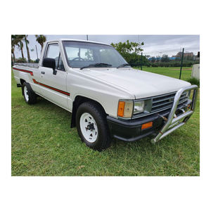 Nueva Camioneta Hilux de Doble Cabina Todoterreno, Transmisión Automática, Interior Oscuro, Cuero, Neumáticos Mejorados, Tracción Trasera, Volante a la Izquierda - Product Image 2