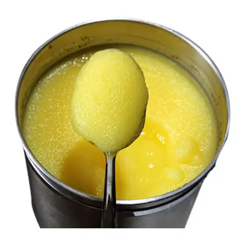 Ghee vegetale confezionato in lattine da 1 kg o 16 kg.