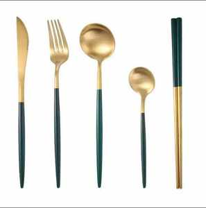 Cuchara para Ensalada de Acero Inoxidable de Alta Calidad, Uso en la Cocina, Cuchara, Tenedor y Cuchillo de Latón Hechos a Mano para la Mesa, Mango Antiguo de Latón Dorado - Product Image 1