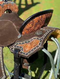 Selle de course de baril de qualité supérieure en cuir occidental sculptée à la main - Product Image 3