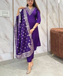 Costume Anarkali Salwar Kameez en coton vintage blanc et jaune pour femmes, 3 pièces, tenue de fête indienne et pakistanaise traditionnelle - Product Image 2