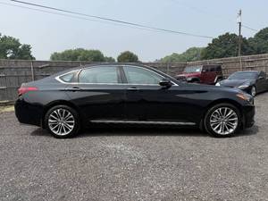 Precio bajo Hyundai Genesis 3 2015. Auto usado de 8 L en venta - Product Image 4