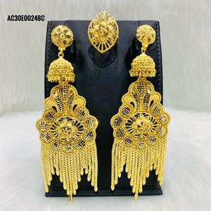 ต่างหูยาวดีไซน์คลาสสิกคุณภาพสูงมาใหม่เครื่องประดับทอง18K หนึ่งกรัมสำหรับผู้หญิงดีไซน์ออนไลน์เท่านั้น - Product Image 1