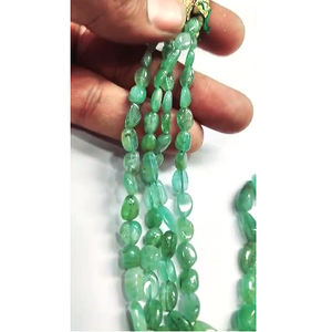 2 brins d'émeraude naturelle 10mm à 15mm perles ovales lisses 230 Ct Lot Iroc Sales 16 Inch Length Green Emerald Beads US $73 - Product Image 4