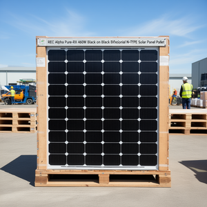 Panel Solar Bifacial Tipo N REC Alpha Pure-RX de 460W, Celdas de 182mm, 21.5% de Eficiencia, Color Negro sobre Negro, en Paleta - Product Image 3