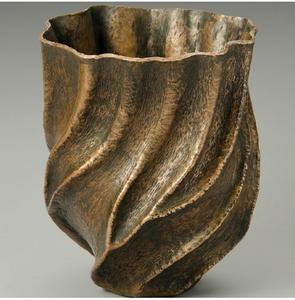 Luxury Metal Flower Vase | Designer Brass <b>Decorative</b> Vase for Living Room and Hotel Interiors - Product Image 6