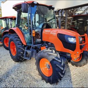 Tractor de alta calidad Kubota M7152 4WD - Product Image 3