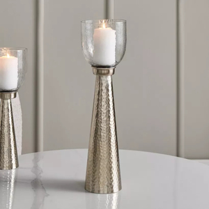 Bougeoir de luxe en métal martelé et verre parfait pour la décoration de la maison et le conteneur de bougies d'éclairage élégant - Product Image 2