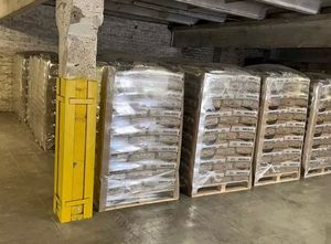 Venta al por Mayor de Fábrica, Precio Económico, Pellets de Madera de Pino y Haya EN Plus-A1 de 6mm/8mm en Bolsas de 15kg - Product Image 2