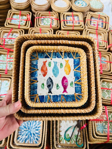 Plateau en rotin incrusté de nacre, artisanat en rotin et coquillages pour la salle à manger, Vietnam par 99 Gold Data - Mme Violet - Product Image 4