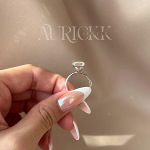 Anillo de Compromiso Solitario con Moissanita Corte Esmeralda Chapado en Oro de 14k, Regalo de Lujo para Fiesta, Boda o Aniversario para Ella, Chapado en Rodio - Product Image 3