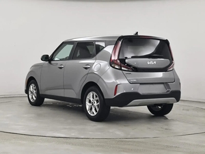 Kia Soul LX 2025, Hatchback Plateado, 5 Asientos, Transmisión Automática, Faros LED, Neumáticos R18, Motor Turbo, Emisión Euro VI - Product Image 2