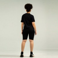 Ensemble short et t-shirt de motard deux pièces pour femme-Vêtements de sport confortables et élégants, parfaits pour les tenues décontractées et les tenues d'été