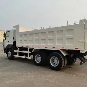 Meilleure Offre Camion Benne d'Occasion HINO Tracteur Routier 700 6X4 EN EXCELLENT ÉTAT DE FONCTIONNEMENT EN STOCK PRÈS DE MOI - Product Image 1