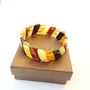 Bracelet en perles de résine colorées modernes, fait à la main, forme ronde artistique, bracelet à breloques, cadeau créatif romantique pour femmes, occasions de fête - Product Image 4