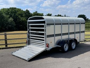 Remorque agricole pour bétail neuve/d'occasion 49LT 14' x 5'8" pour le transport de bétail - Product Image 2