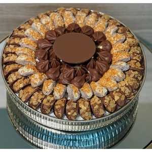 Bol à chocolat en métal argenté fait à la main bol de service de bonbons au chocolat de table fabuleux parfait pour les occasions spéciales et les événements - Product Image 3