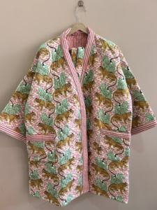 Robe kimono longue matelassée en coton biologique avec ceinture, imprimé animal, veste longue pour femmes - Product Image 2