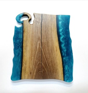 Tabla de cortar y servir de resina natural de acacia y Océano Azul Tabla de cortar de resina de madera hecha a mano de primera calidad a bajo precio - Product Image 1