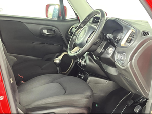 Auto Usado de Calidad a Precio Accesible, Jeep Renegade 2017 1.6 E-Torq Longitud, Volante a la Derecha - Product Image 4