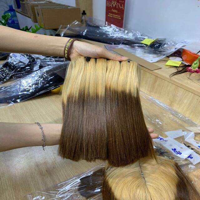 สีบลอนด์