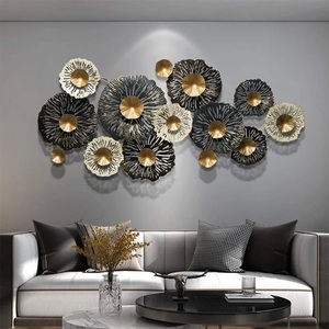 Nouveau 2023 vente chaude décoration murale en métal créatif à la main multi couleur art mural pour salon chambre à coucher pour la décoration intérieure tenture murale - Product Image 6