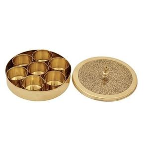 Contenedor de especias Masala de latón de alta calidad con caja de especias de latón de siete compartimentos para cocina a precio barato. - Product Image 1
