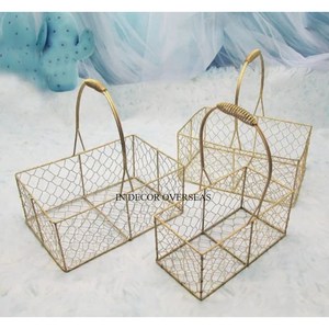 Latest Pattern Arrival Best Quality Metal <b>Wire</b> Made High Grade Gold Plated Unique Designer Wedding Gift <b>Baskets</b> With Handles - Product Image 1