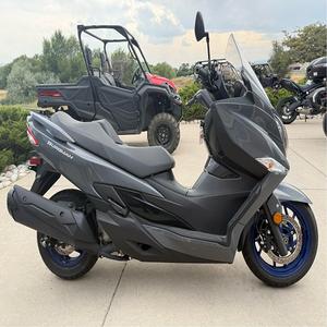 Venta rápida 2023 Su-zu-kis Burgman 400 Listo para envío - Product Image 1