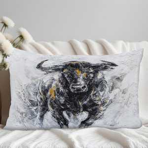 Coussin imprimé moderne abstrait avec motif de taureau : artistique, noir, doux, décoration d'intérieur, 8"x16" - 20x40 cm - Product Image 4