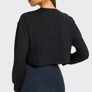 Camisetas atléticas de secado rápido para mujer, tops cortos con mangas largas y cuello redondo, camisetas sueltas de yoga para correr a diario - Product Image 6