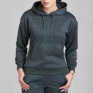 Ensemble de survêtements courts personnalisés pour femmes Ensemble de survêtements T-shirt Ensemble de shorts pour femmes Vêtements de haute qualité Fabriqué au Pakistan - Product Image 4