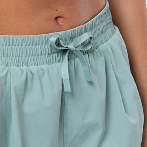 Pantalones Cortos de Cintura Alta para Mujer, Shorts de Poliéster para Correr, Yoga Atlético, Pantalones Cortos Personalizados para Gimnasio, Precio Razonable, OEM - Product Image 4