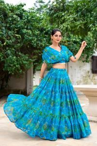 Lehenga Choli de gasa de diseñador de excelente calidad con blusa bordada para fiesta y ropa festiva disponible para precio de exportación - Product Image 3